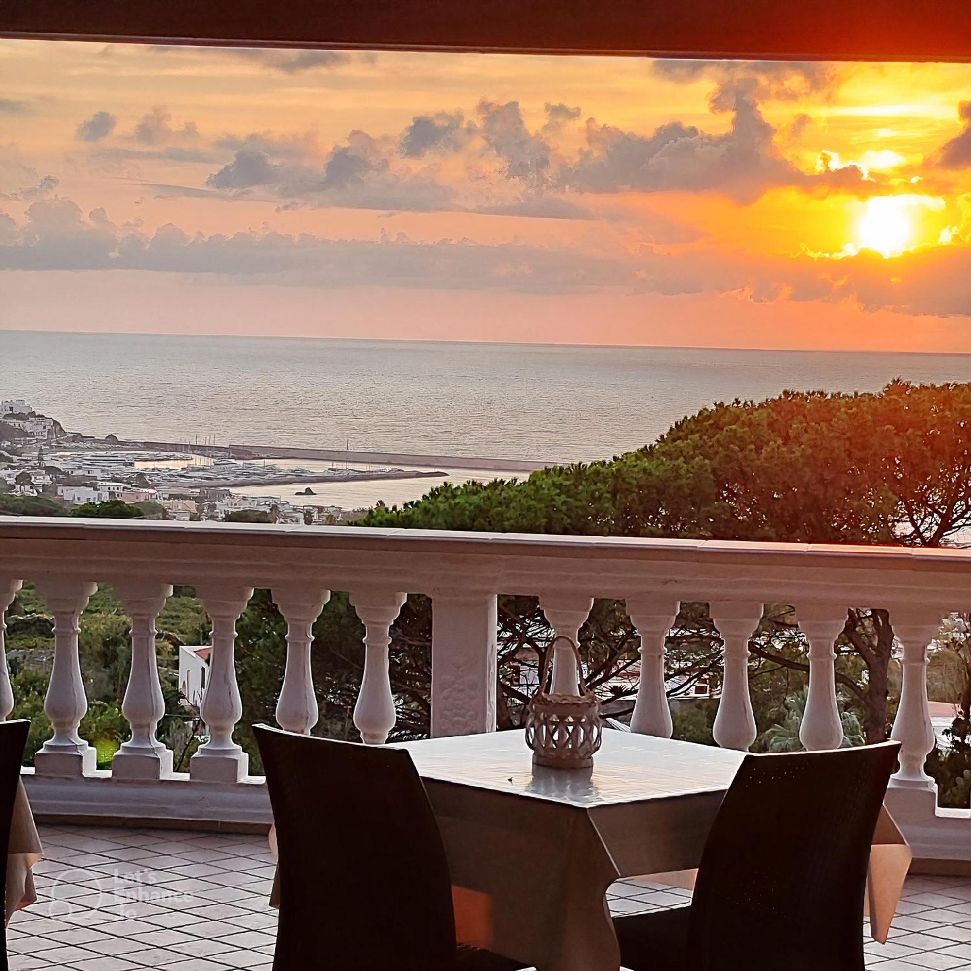 Villa Antonietta Иския Екстериор снимка