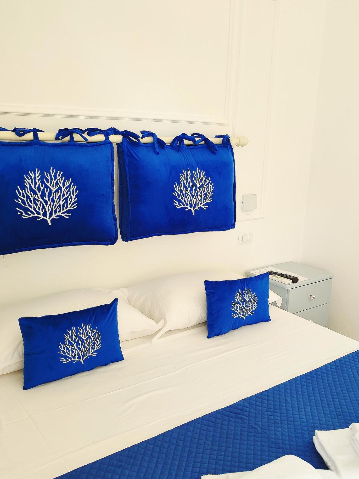 Villa Antonietta Иския Екстериор снимка